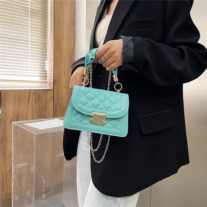 Diamond Quilted Chain Bag