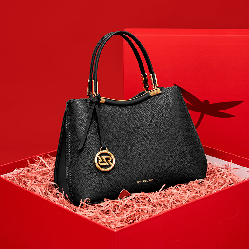 Attractive handbag