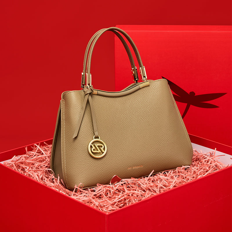 Attractive handbag