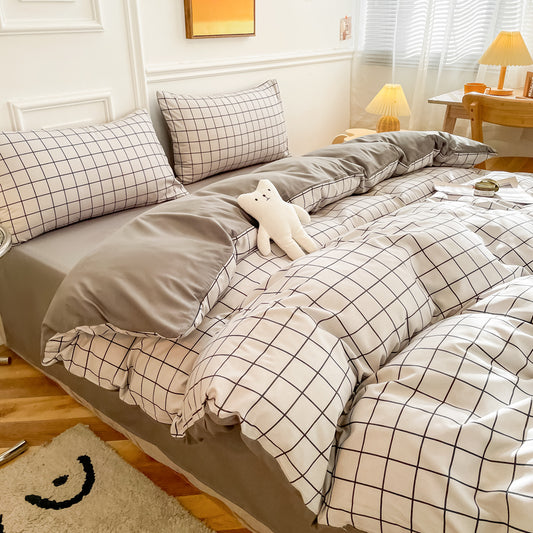 Button-style washed cotton four-piece bedding set