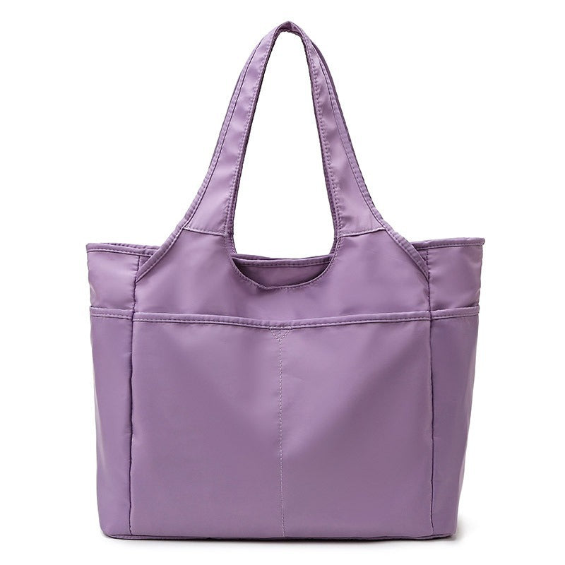 Carry an Oxford cloth travel bag