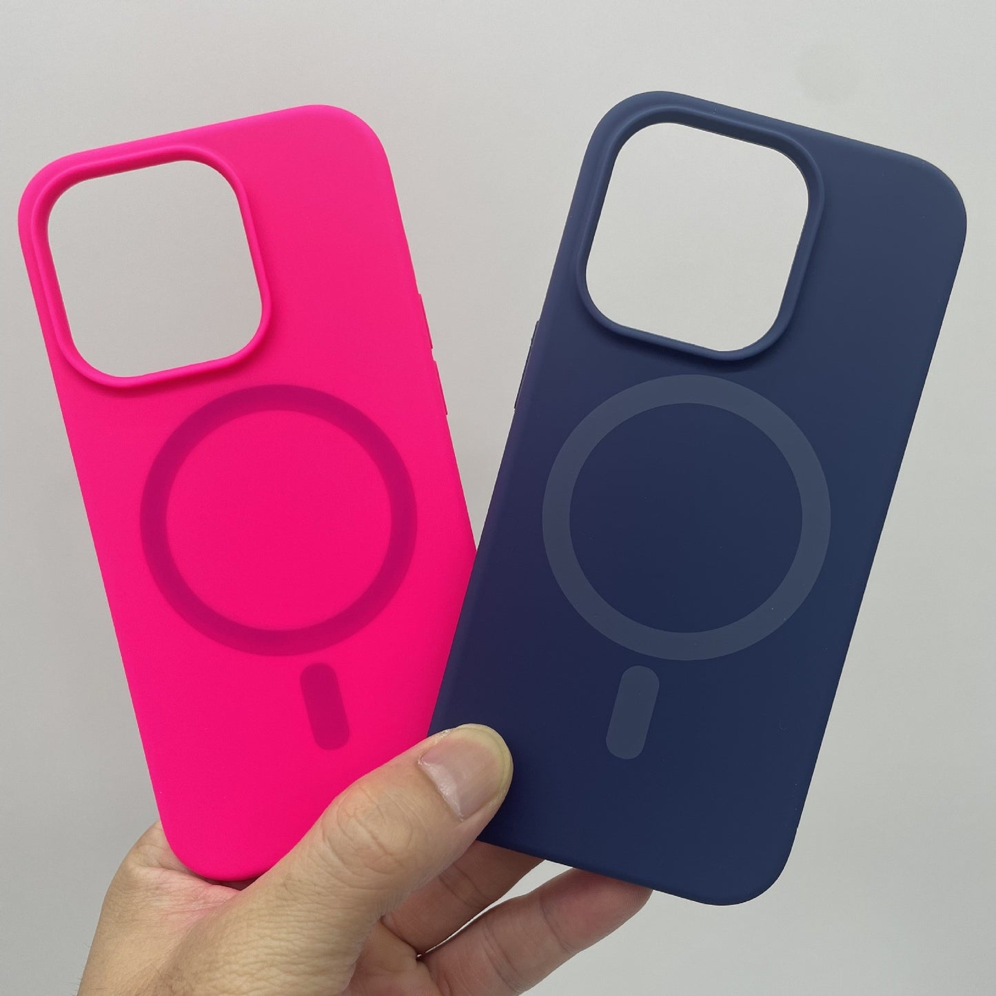 Liquid silicone fulcrum bracket Apple  magnetic suction phone case