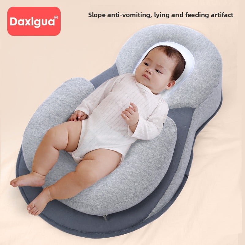 Anti-overflow milk choking pillow newborn pillow baby feeding artifact breast-feeding pillow lying feeding baby anti-spitting milk sloping mat