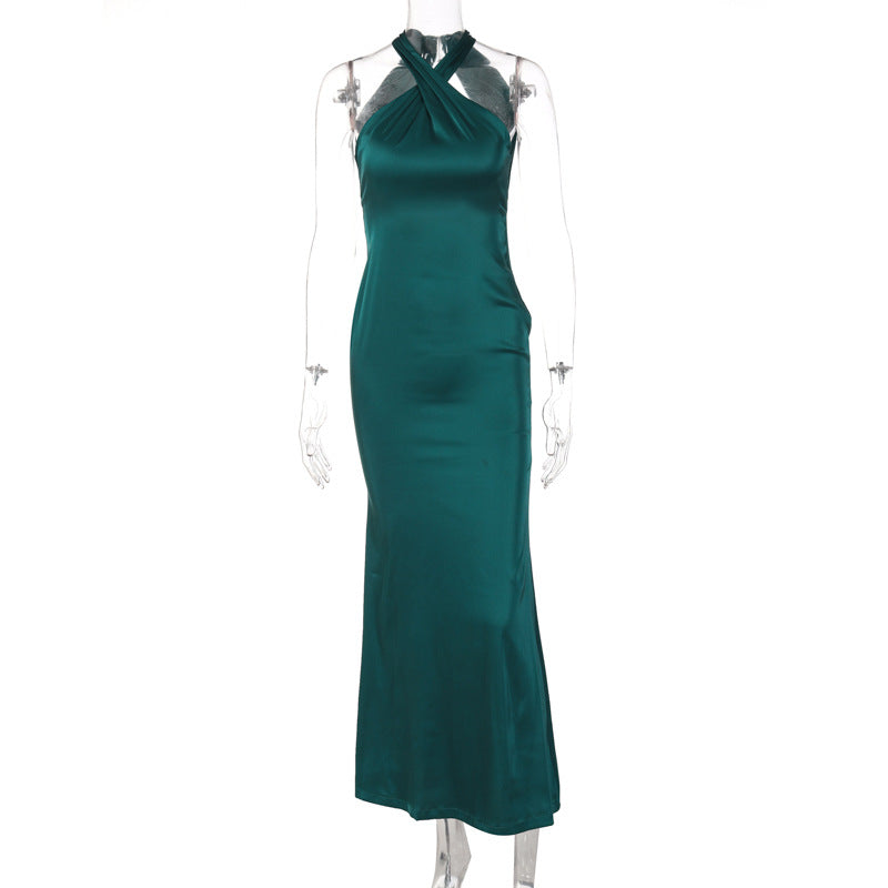 Solid-color sleeveless backless dress