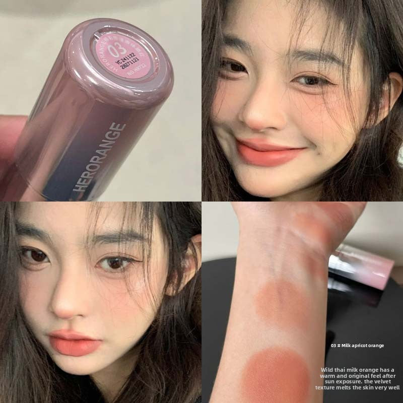 Natural color low saturation matte blush liquid