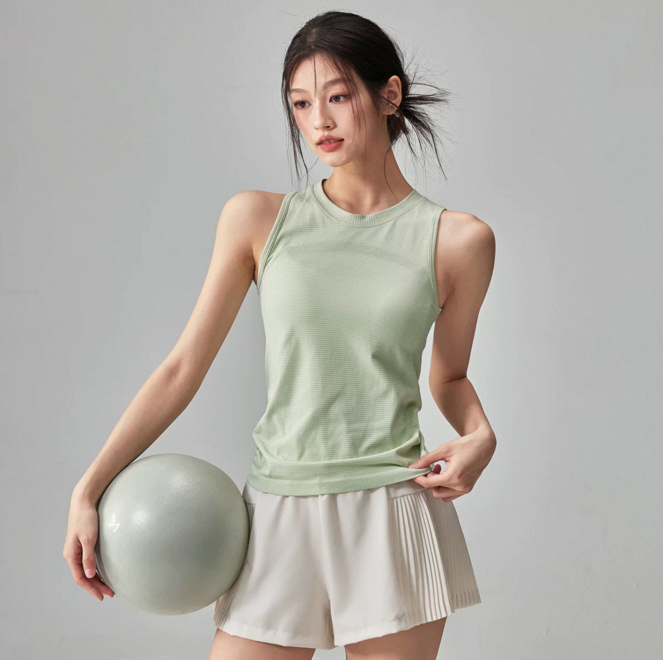 Quick-drying yoga wear, vest, elastic training, sleeveless sports top worn outside