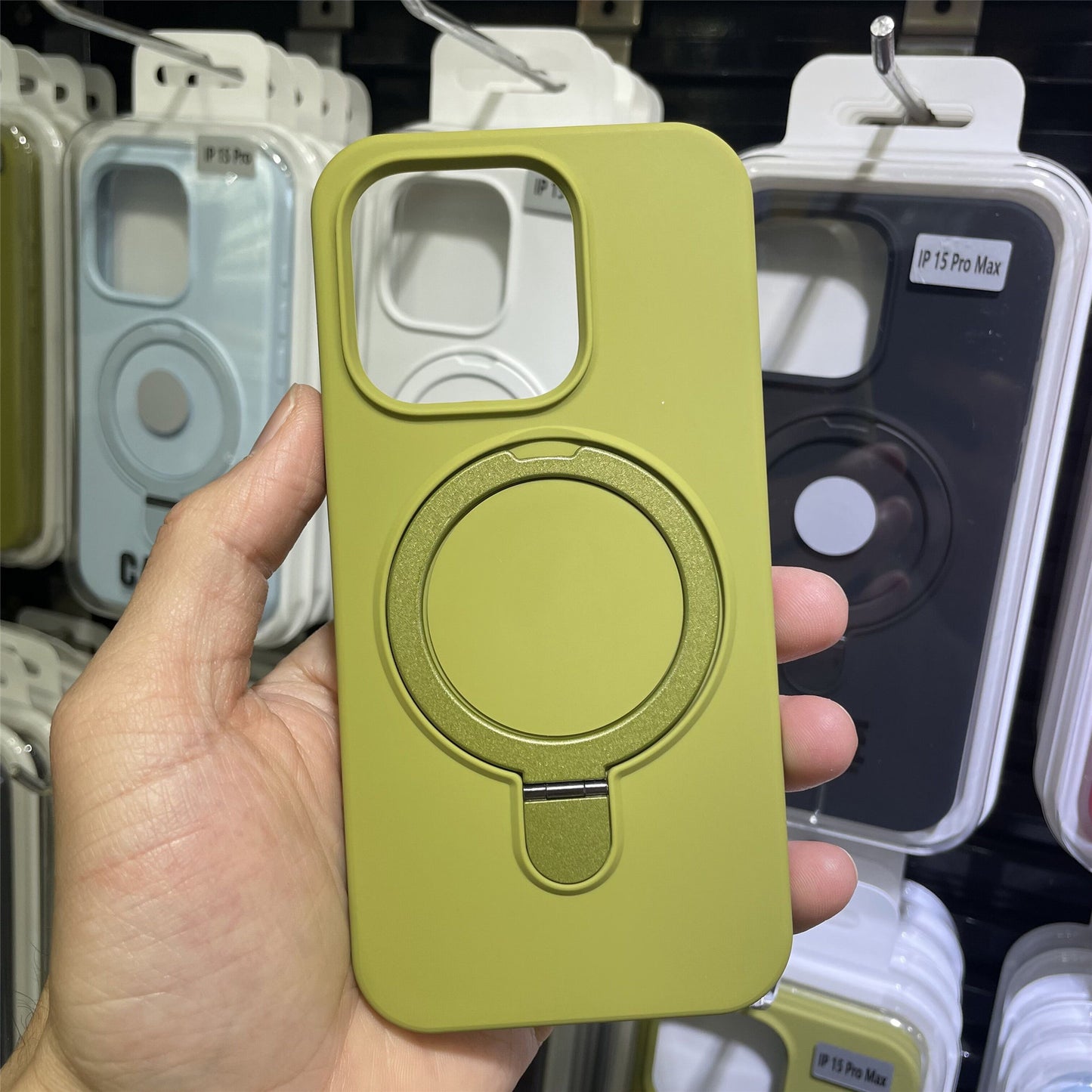 Liquid silicone fulcrum bracket Apple  magnetic suction phone case