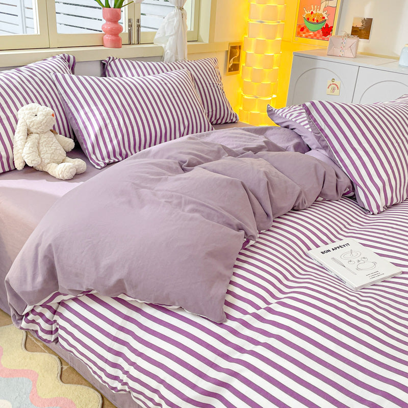 A super soft and simple vertical pink striped four-piece set for girls