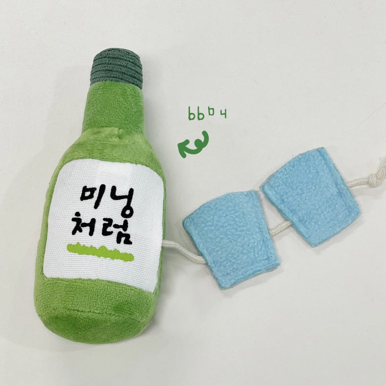 Cute pet teeth grinding, wine bottle making sounds, food hiding, sniffing toys