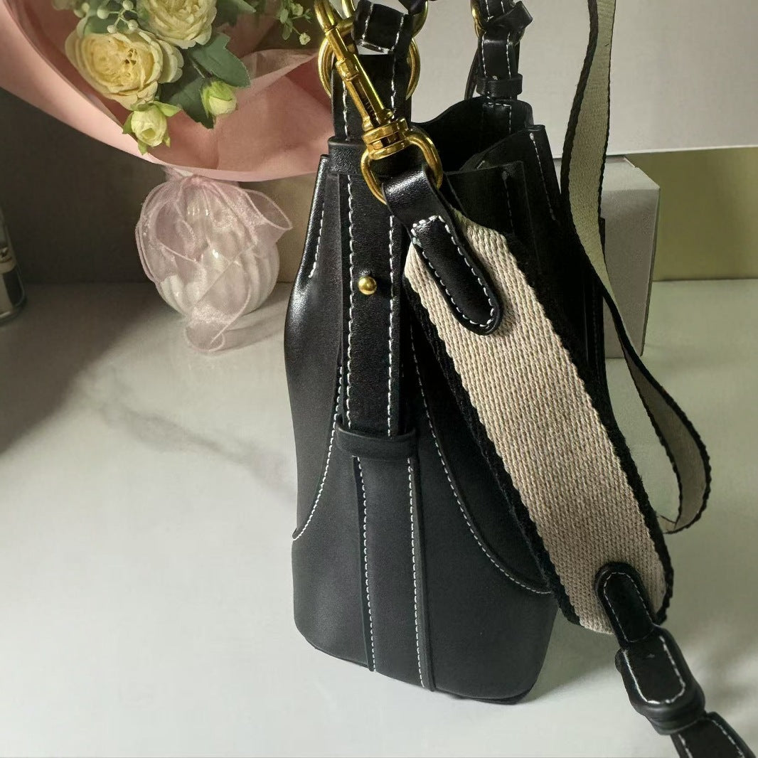 Large-capacity wide-shoulder strap handbag