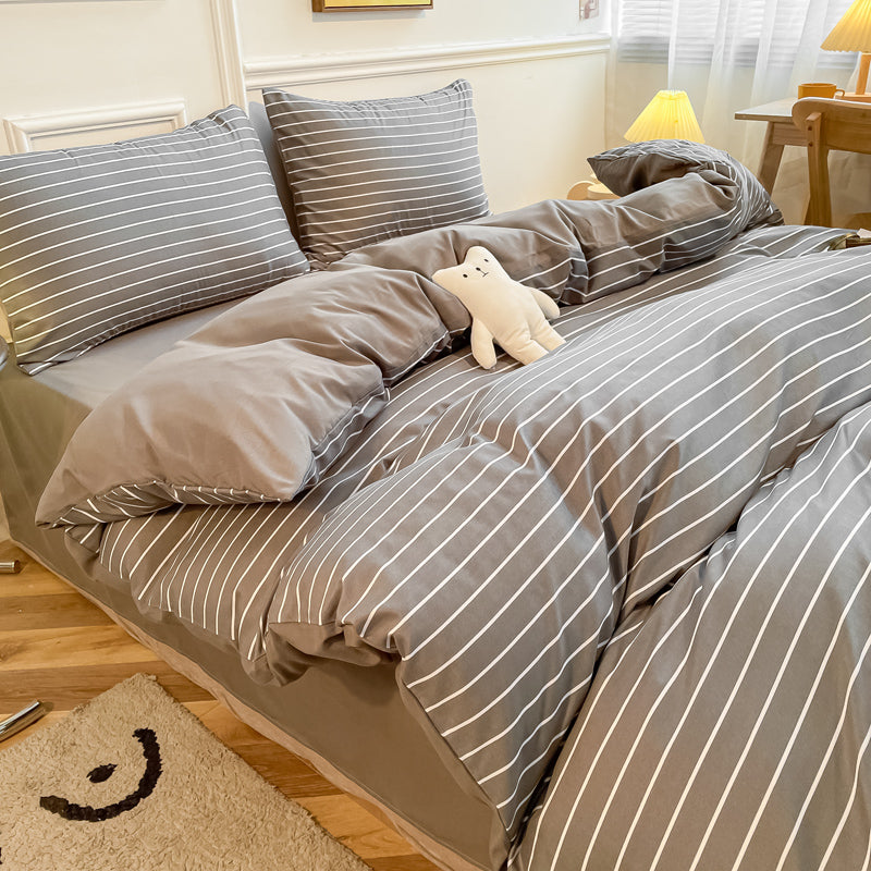 Button-style washed cotton four-piece bedding set