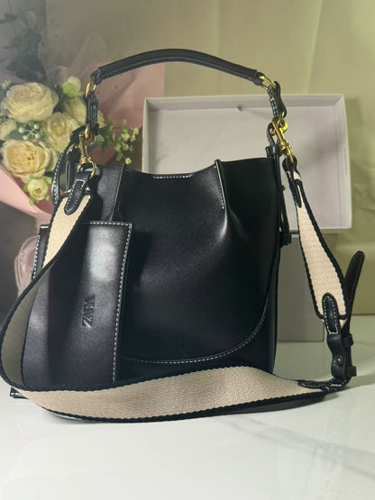 Large-capacity wide-shoulder strap handbag