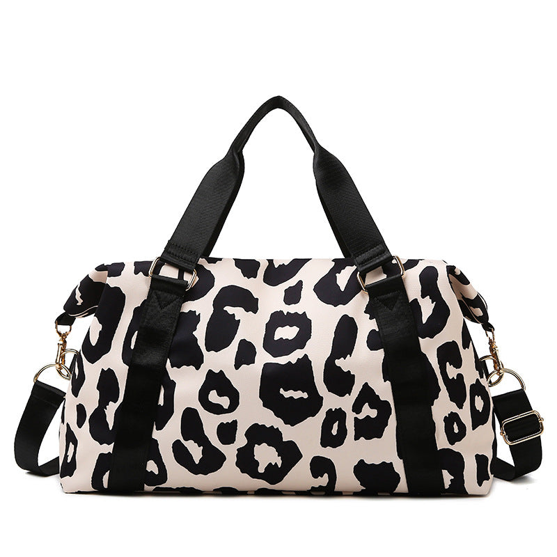 Large Capacity Lightweight Travel Bag with Leopard Print