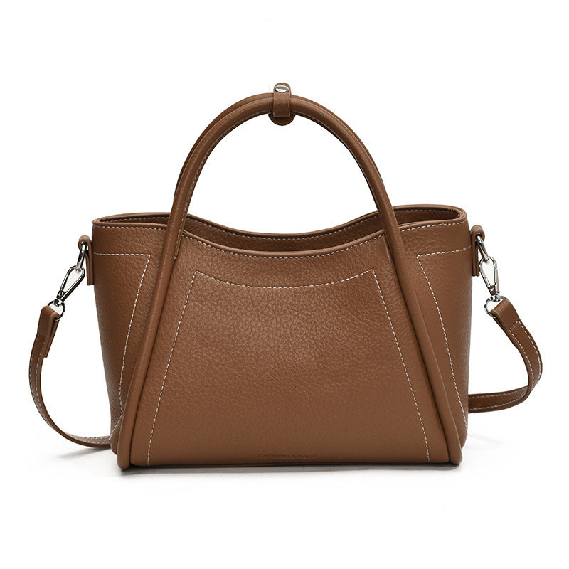 Large Capacity Superior Commuting PU Single Shoulder Handbag for Niche Daily Commuter Soft Leather Wings Bag for Women