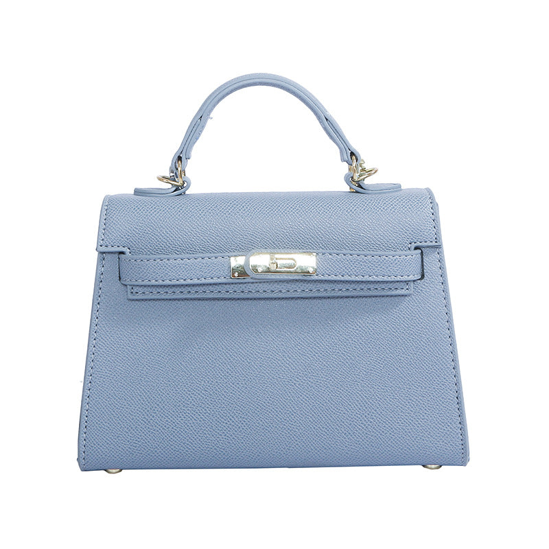 A versatile and classic single-shoulder crossbody bag