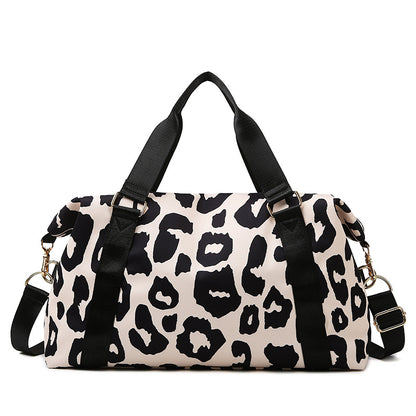 Large Capacity Lightweight Travel Bag with Leopard Print