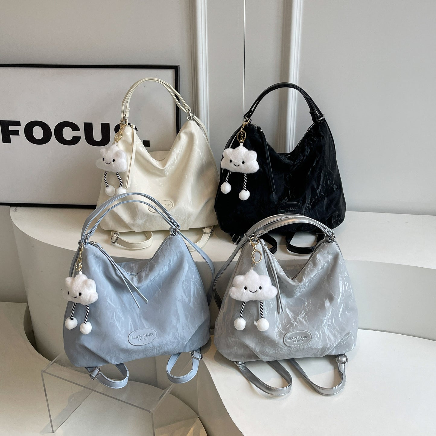 Fashionable and high-quality single-shoulder bag